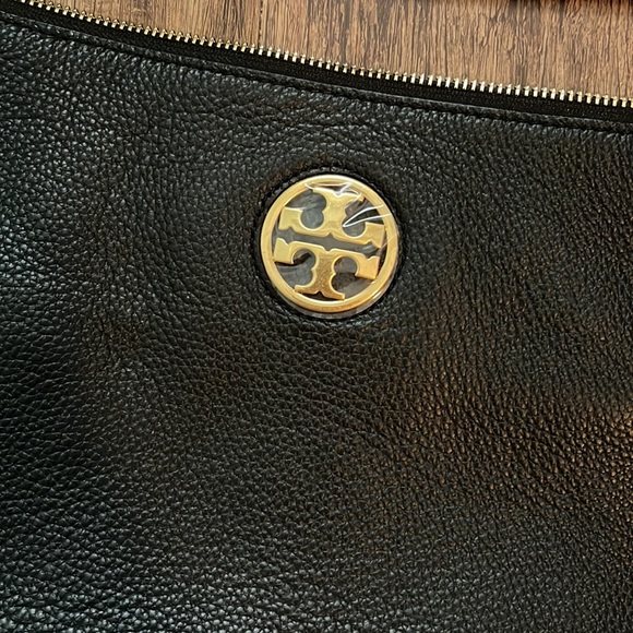 Tory Burch Carson Hobo - Picture 11 of 14